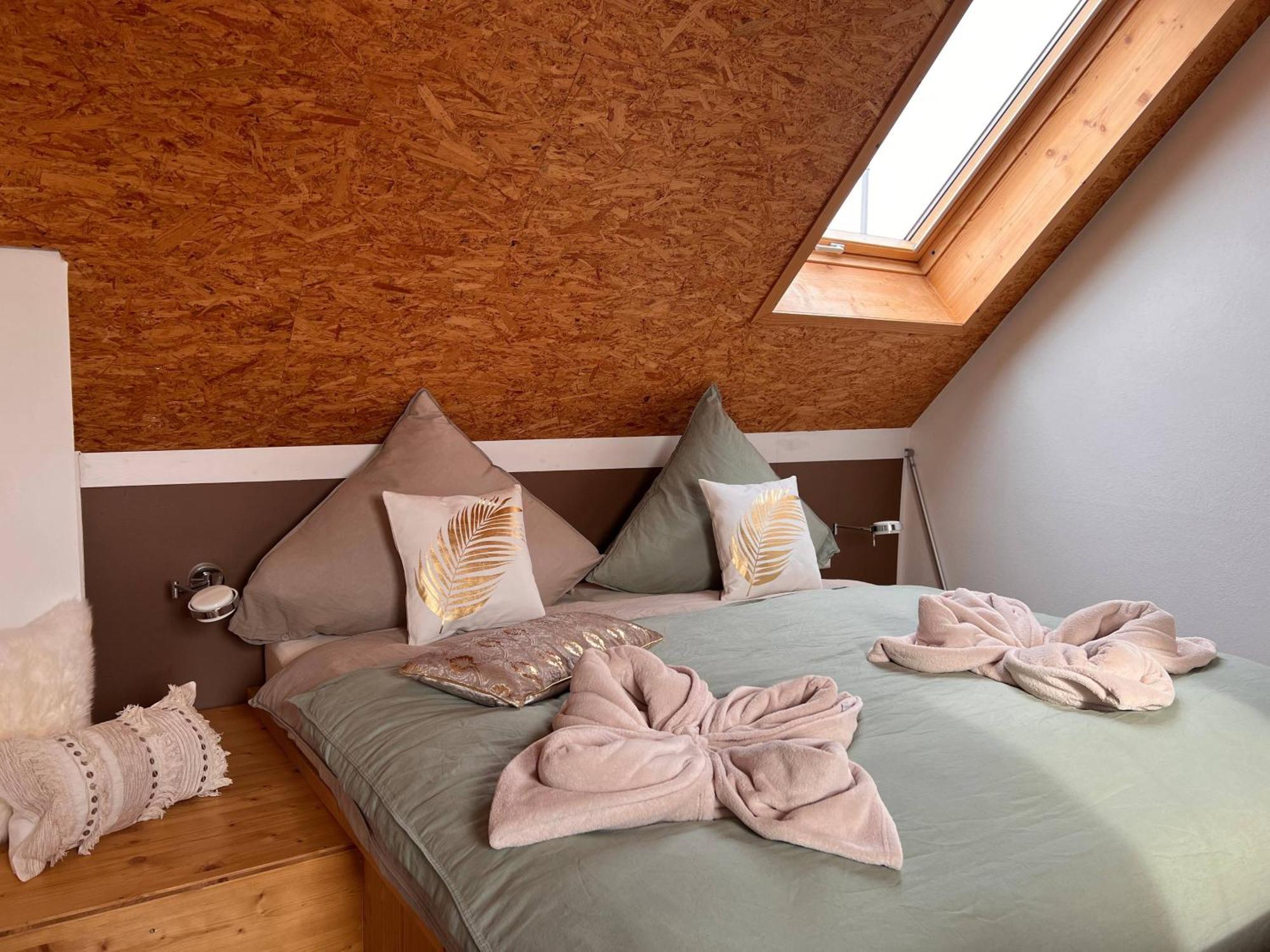 Seeglueck Seegold - Moderne Maisonette-Wohnung Mit Balkon Und Parkplatz In Seenaehe In Konstanz-Dingels-Dorf Exterior foto